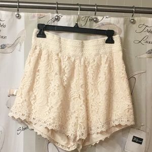 Cream lace shorts